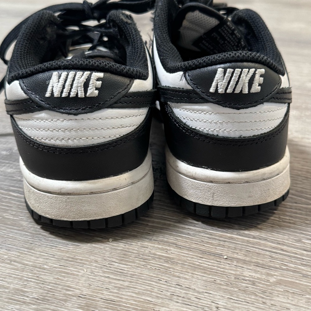 Nike Panda Dunks Size 6.5Y - Picture 5 of 11